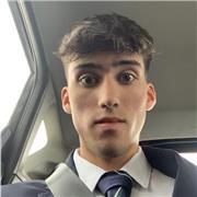 Soy una persona responsable y empática y doy clases a niños que necesiten refuerzo escolar.